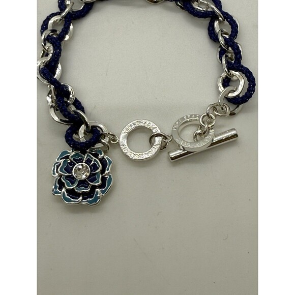 Vera Bradley Stardust Bracelet in the Katalina Blues Pattern MRSP $38 - Picture 3 of 8